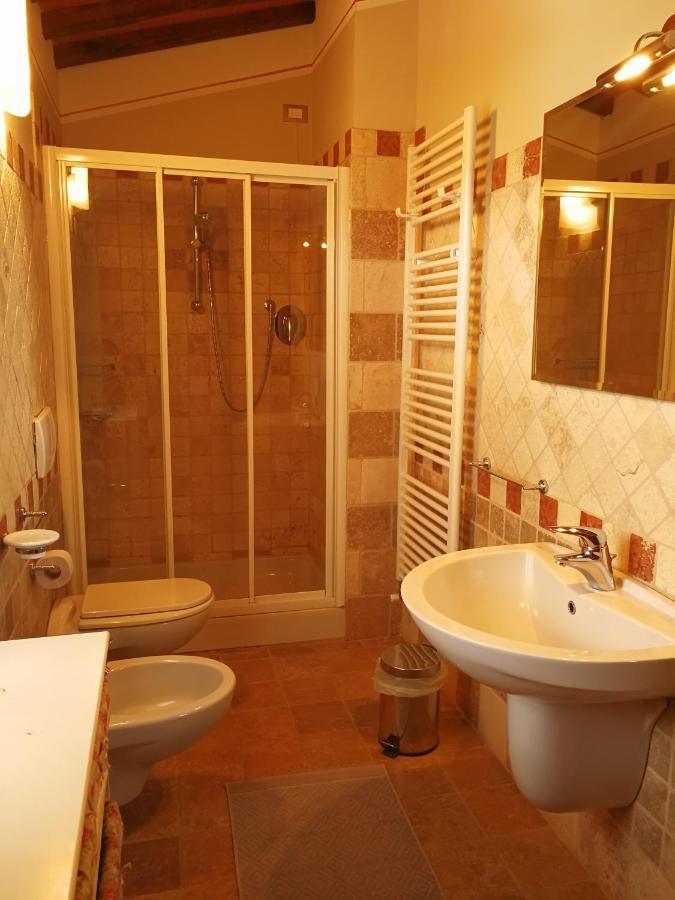 Residence Il Poggiolino Montecarelli Szoba fotó
